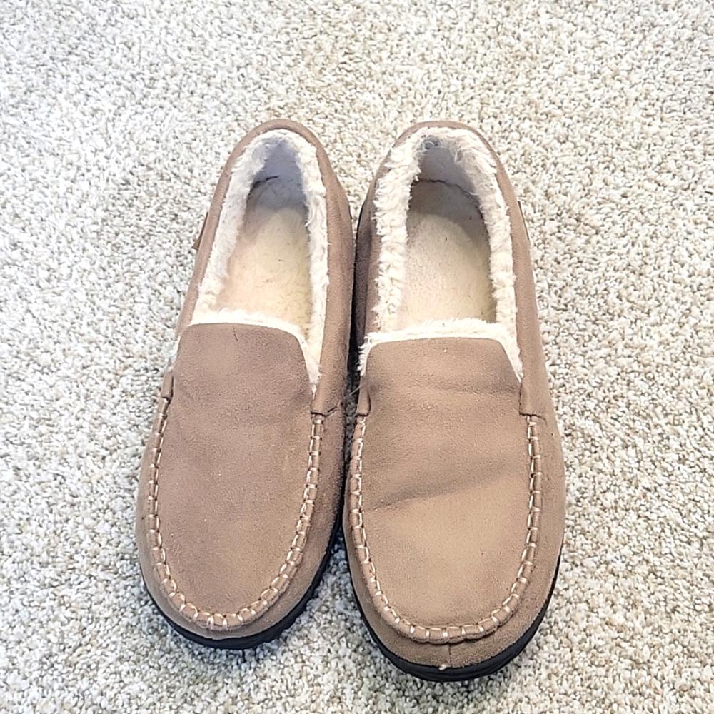 Mens slippers size 10-11